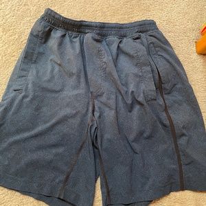 UNIQUE COLOR - Lululemon Pace Breaker Short 7” Lined - Medium - Blue & Black